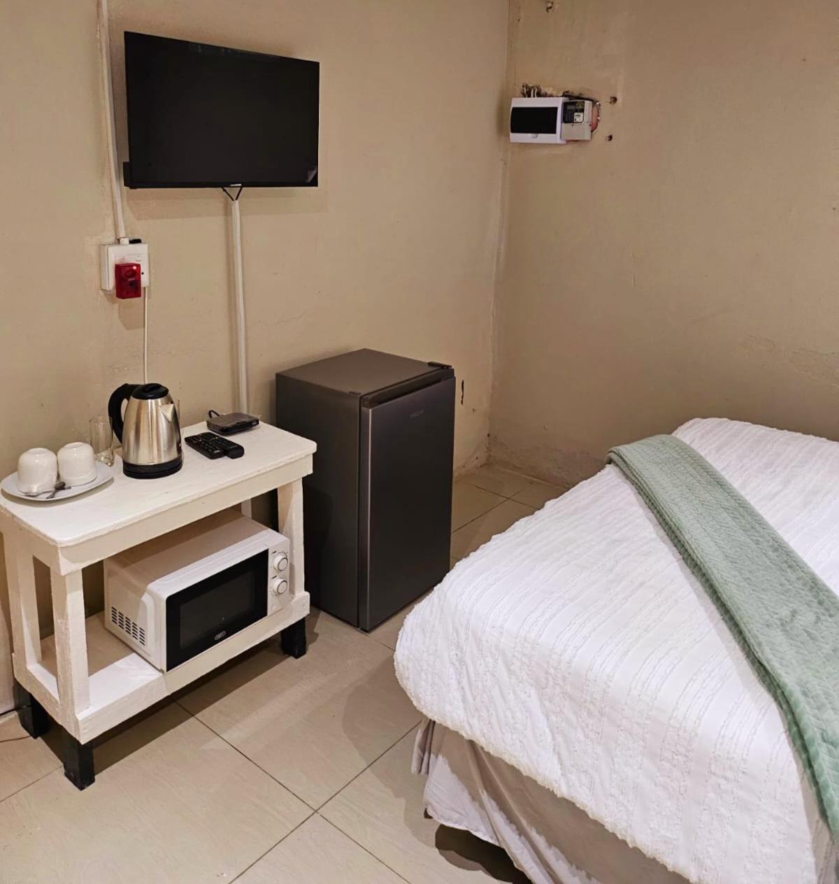 Softlife Guest House Ulundi 外观 照片