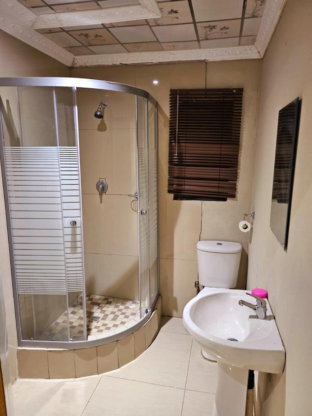 Softlife Guest House Ulundi 外观 照片